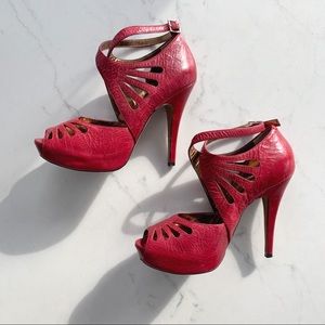 Jessica Simpson Strappy heels